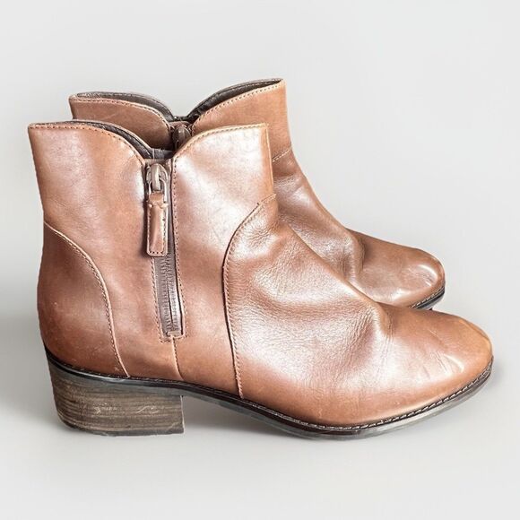 Cole Haan Lyla Brown Leather Waterproof Boot Bootie Women’s 9.5B - Picture 1 of 7